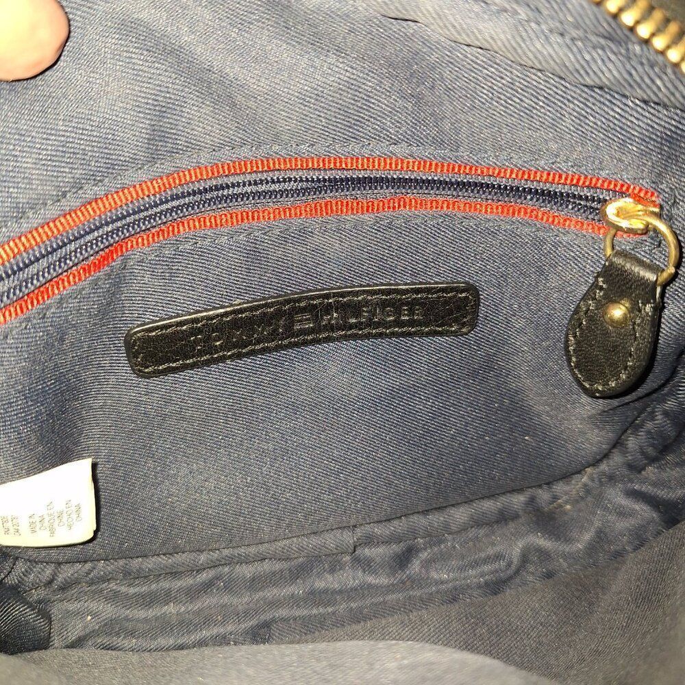 Tommy Hilfiger leather‎ mini crossbody purse - Picture 6 of 11